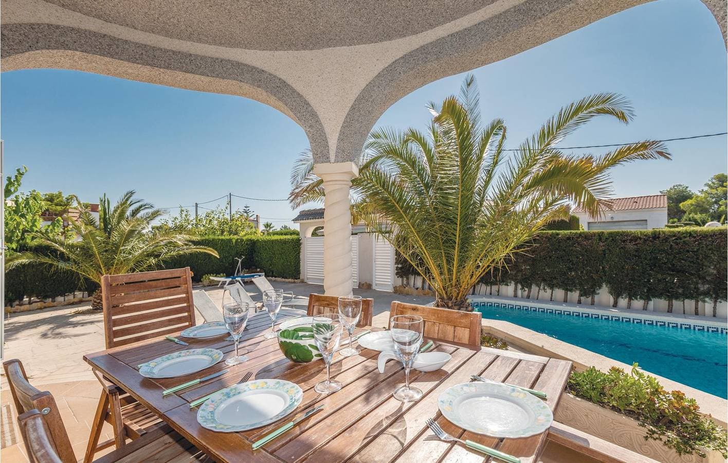 Foto 4 von 29: Apartment mit Meerblick, Pool und Parkplatz.