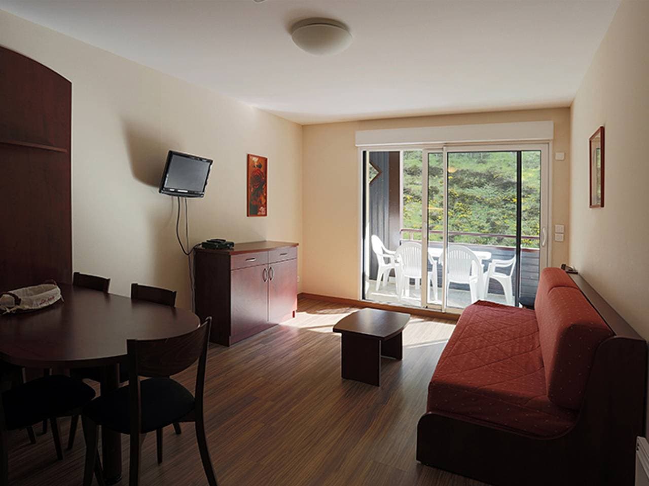 Gemütliche Ferienwohnung für 4 Personen, ideal gelegen am Fuße der Pisten von Peyragudes 1