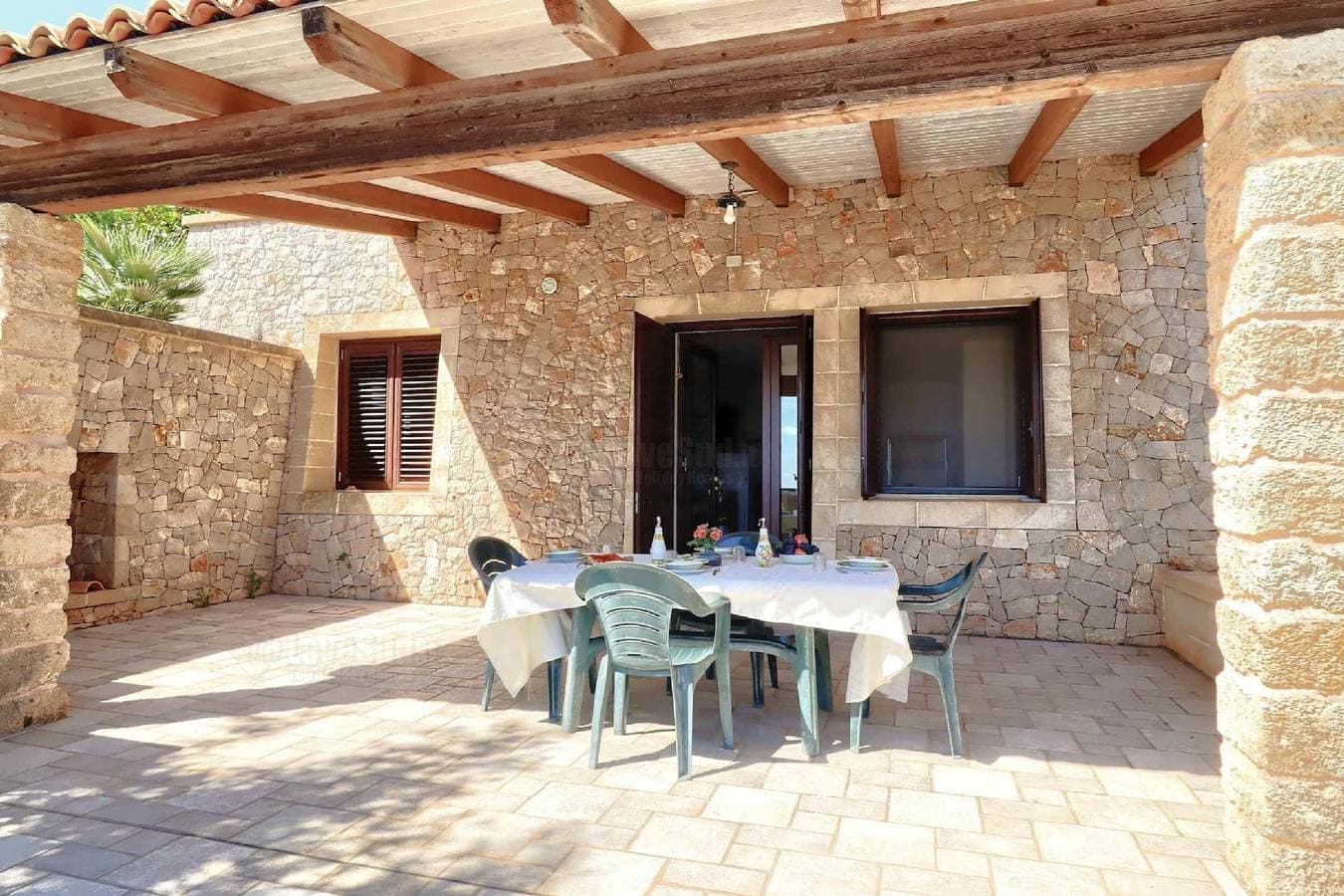 Foto 2 von 17: Ferienhaus für 5 Personen mit Terrasse