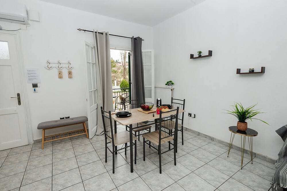 Foto 6 von 22: Orfeas Apartment by Ionian Luxury