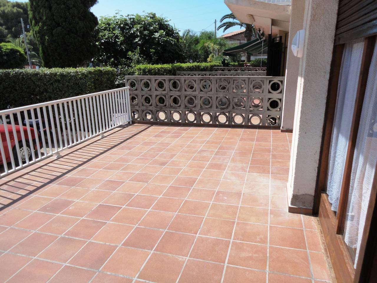 Foto 7 von 19: Erdgeschosswohnung nur 250m vom Strand entfernt, 2 Schlafzimmer, Terrasse, Parkplatz - Oliveres, Spanien