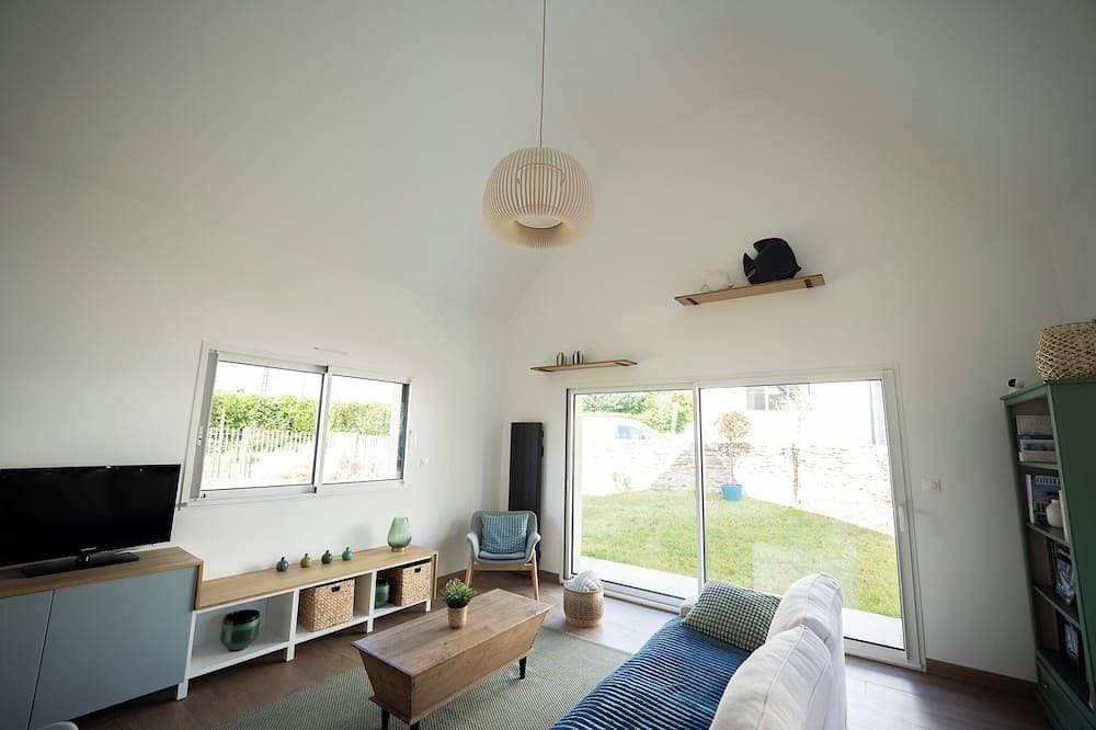 Foto 11 von 30: Authentic, bright farmhouse—200 meters from the beach, the Gr34 trail, and town