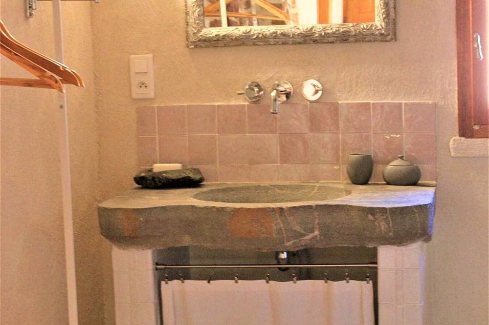 Foto 5 von 19: Ein Ferienhaus Senteurs De Garrigue bietet Ruhe und Frieden in einer Ecke der Natur