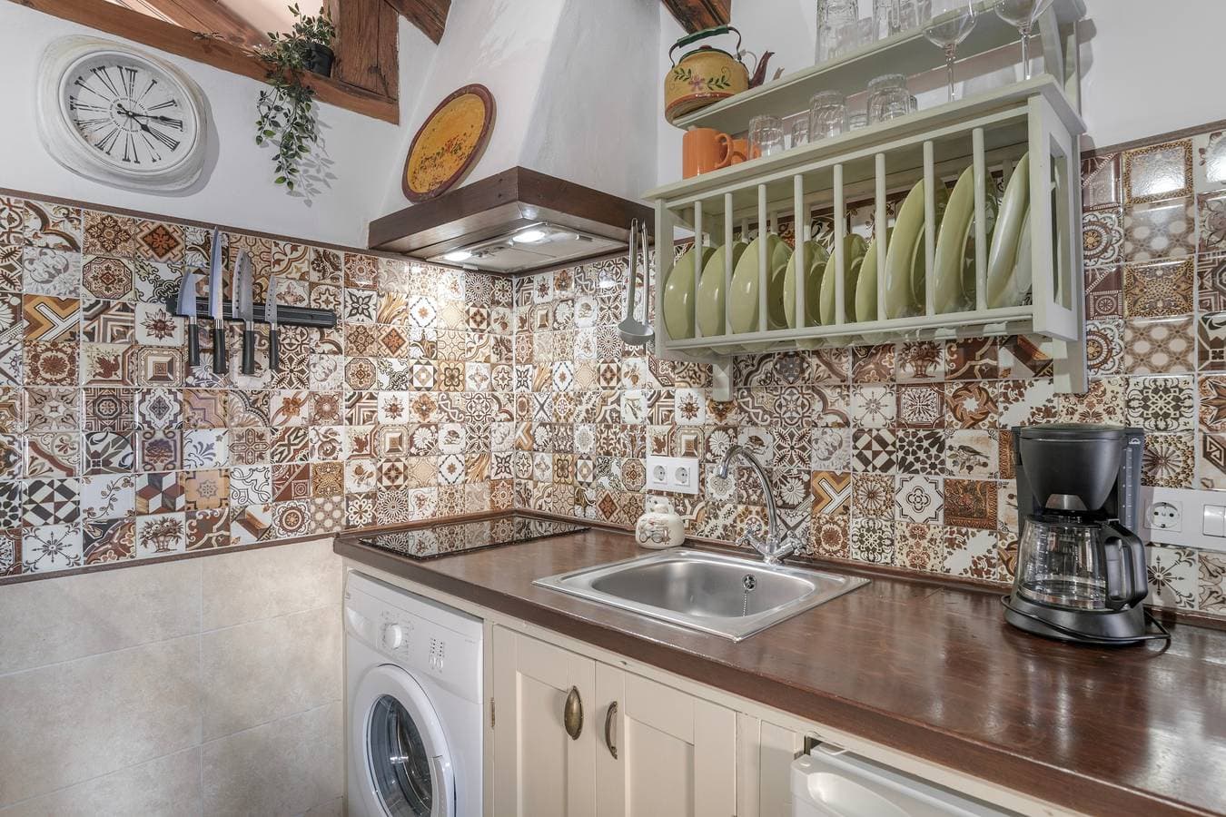 Foto 11 von 29: Ferienhaus 'Alfonso' mit Gemeinschaftspool, WLAN und Klimaanlage