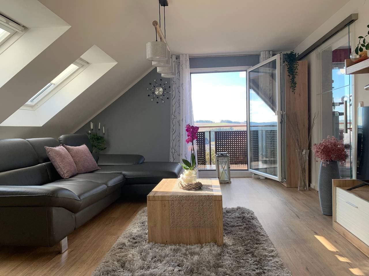 Foto 8 von 49: Schöne Ferienwohnung in Schauenstein-Hof im Frankenwald mit Loggia 100qm