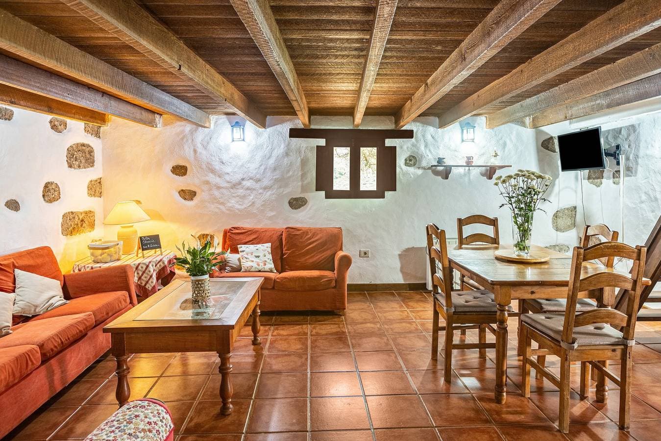 Foto 7 von 32: Landhaus 'Casa Rural La Caldera' mit Bergblick, Pool, Garten und WLAN