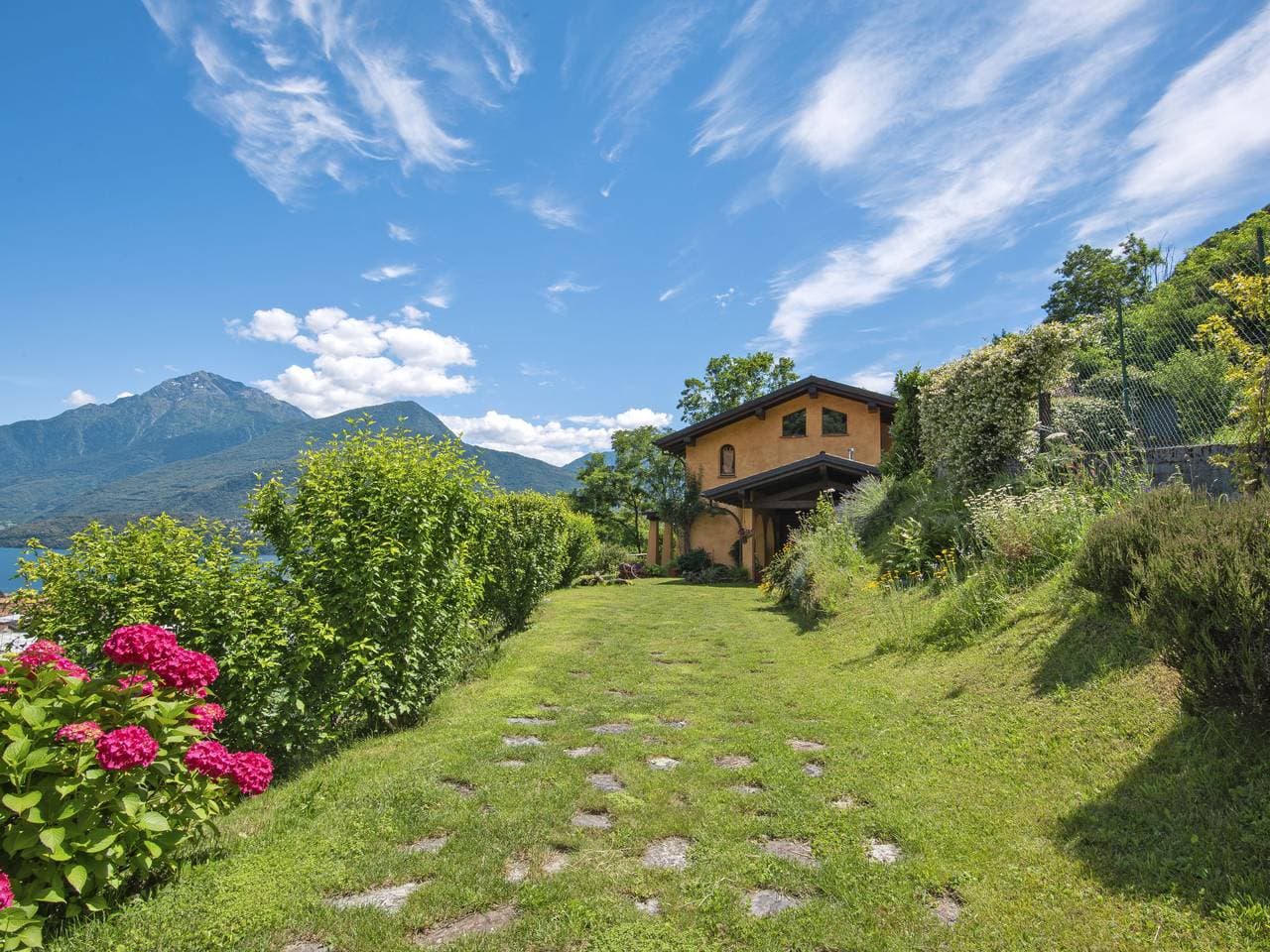 Foto 4 von 37: Villa Madda