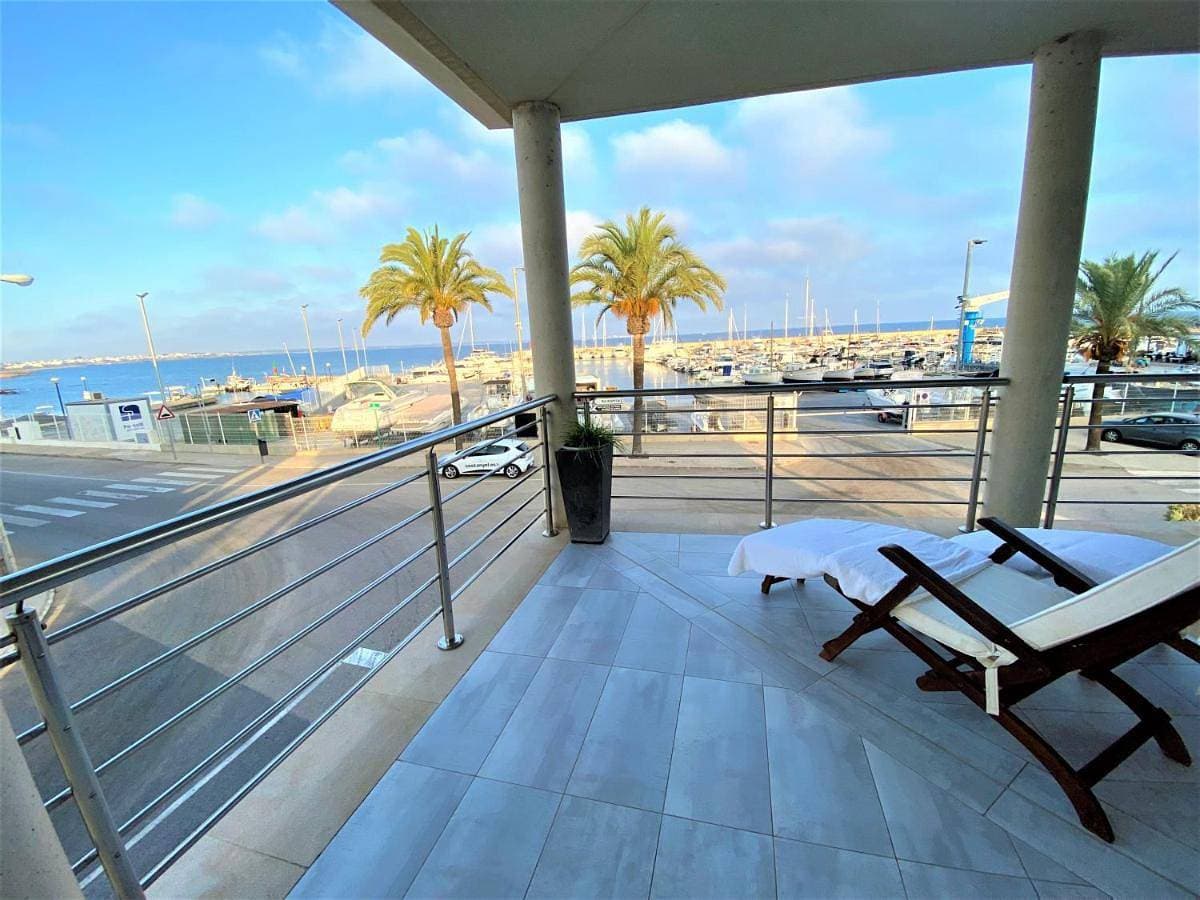 Foto 2 von 83: Two-Bedroom Apartment with Sea View