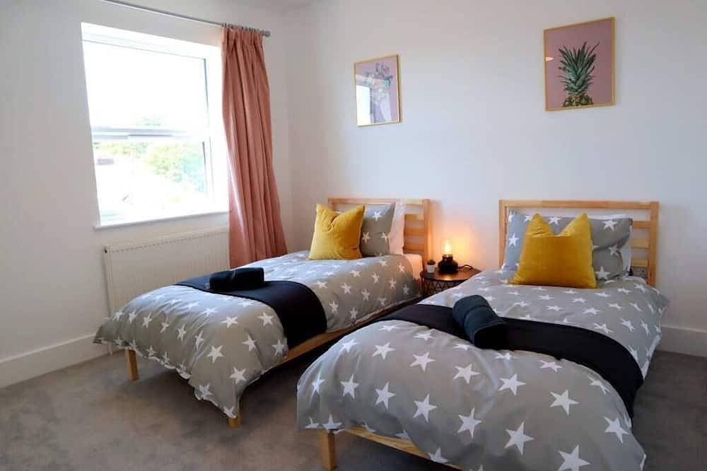 Foto 3 von 15: Neues Poole Haus 5 Minuten zu Sandbanks + Netflix