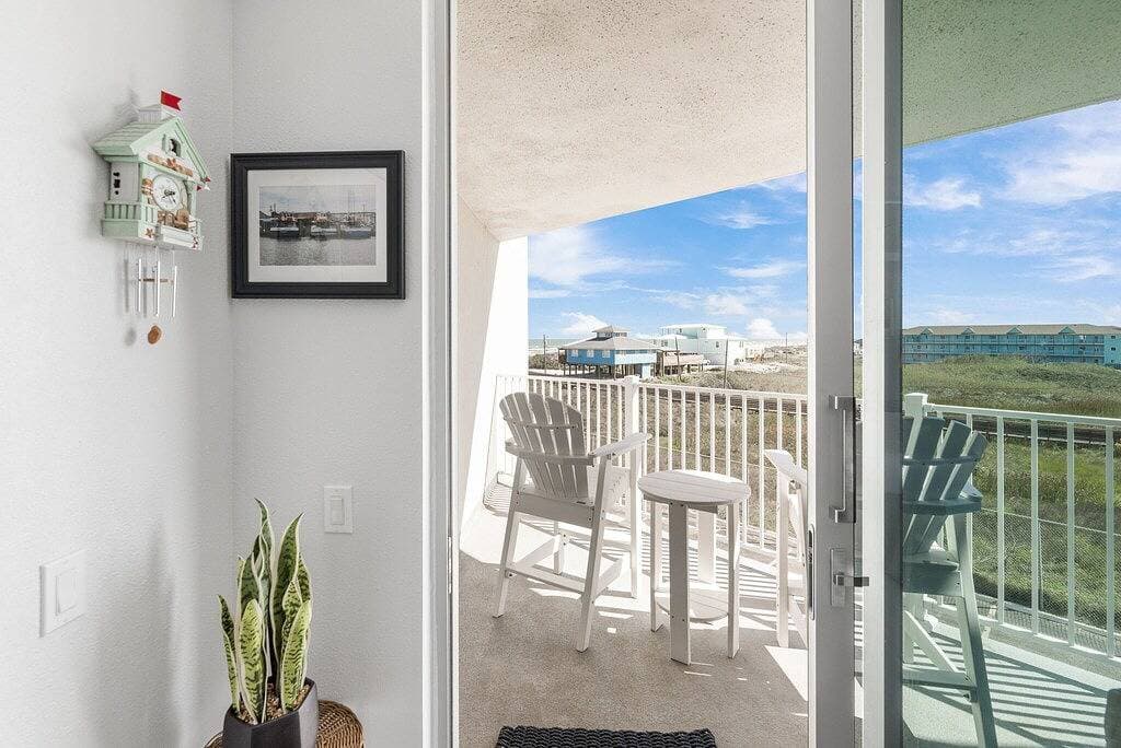 Foto 5 von 18: Sandcastle Condominium Unit 232