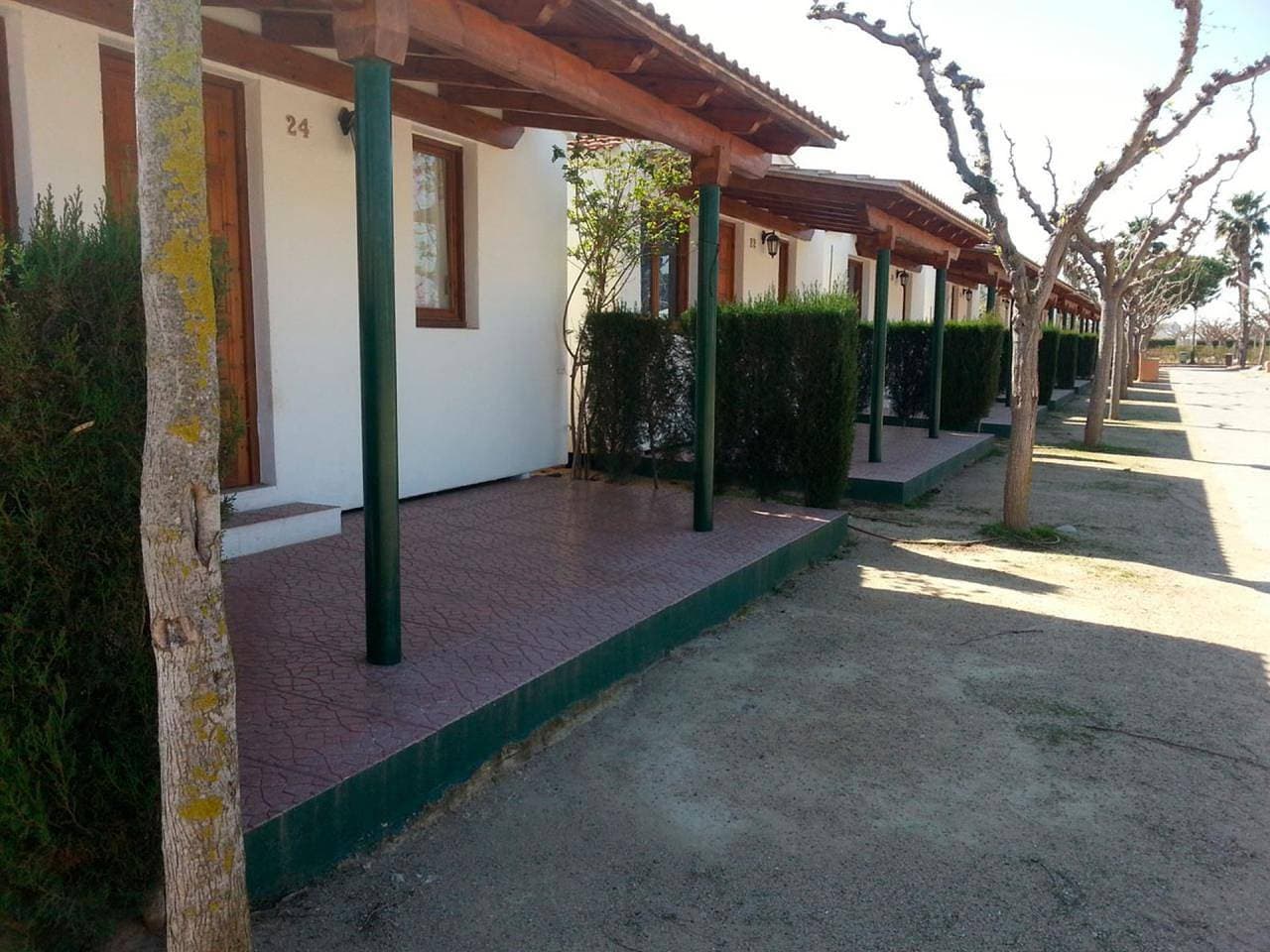 Foto 6 von 37: Camping Estival Vendrell Platja Bungalow Classic für 4 Personen