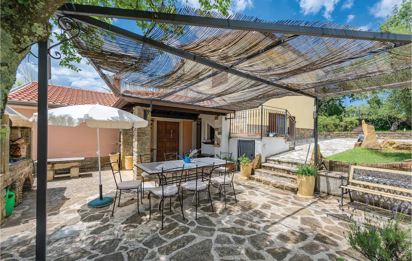 Foto 10 von 49: Gemütliche Ferienwohnung mit Terrasse in der Nähe von Grožnjan und der Taverna Bastia