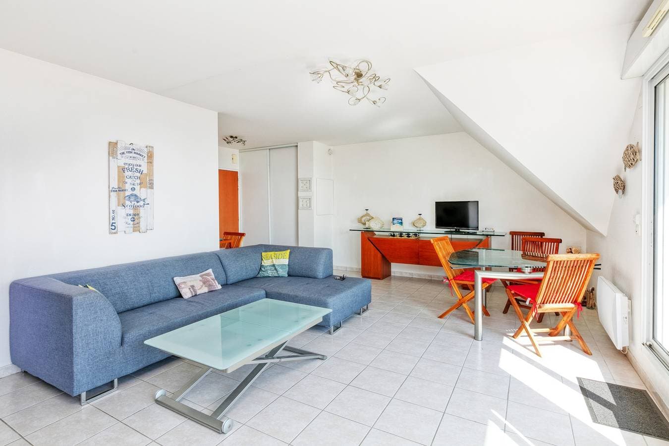 Foto 2 von 26: Appartement mit Meerblick, privater Terrasse und WLAN