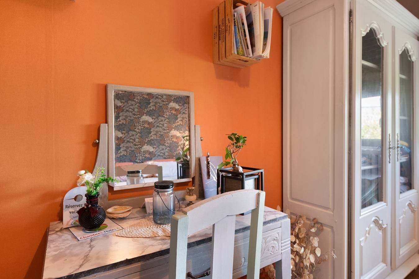 Foto 7 von 26: Gästezimmer „Les Camélias“ mit Gemeinschaftsterrasse und privatem Garten