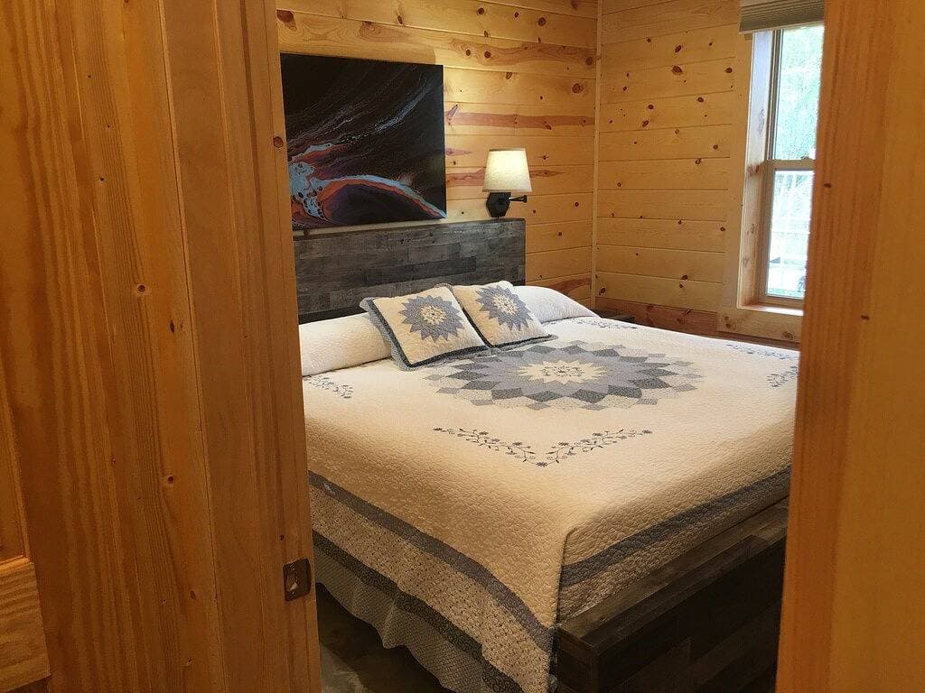 Foto 3 von 27: Lake Superior Log Home Retreat