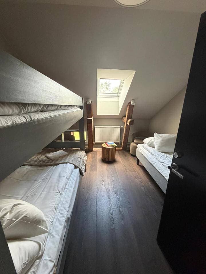 Foto 10 von 12: Triple Room with Shared Bathroom
