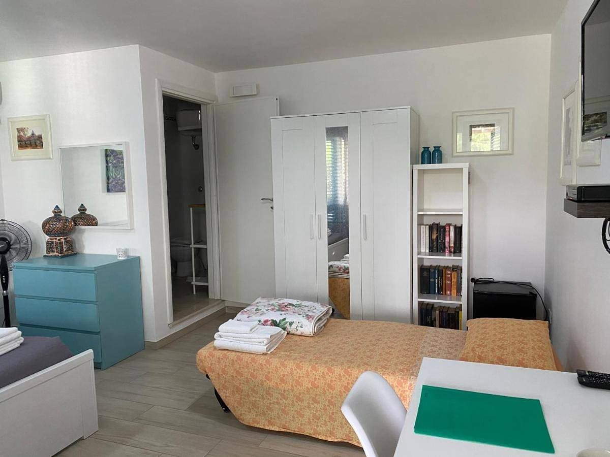 Foto 5 von 15: Economy Double Room