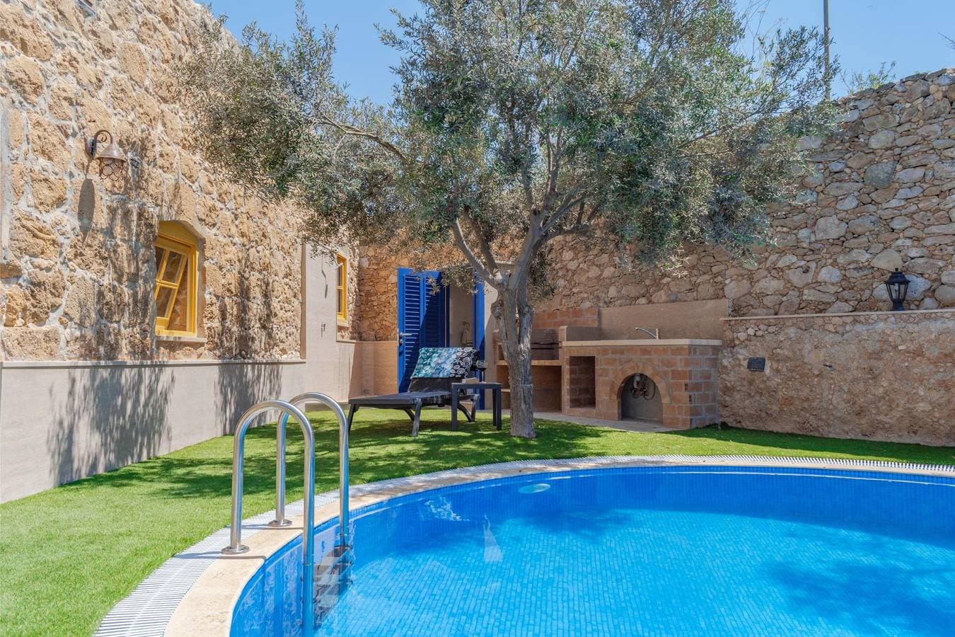 Foto 6 von 25: Villa für 8 Personen mit Garten
