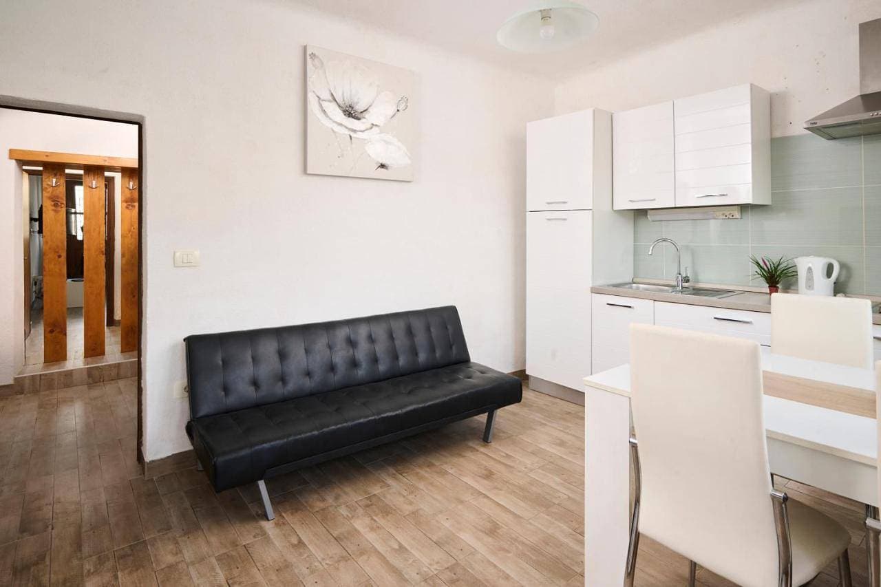 Foto 4 von 11: Two-Bedroom Apartment