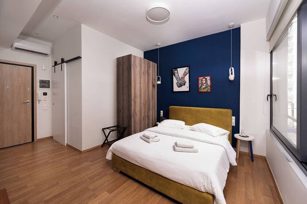 Foto 3 von 26: Athens luxury suite 38sq