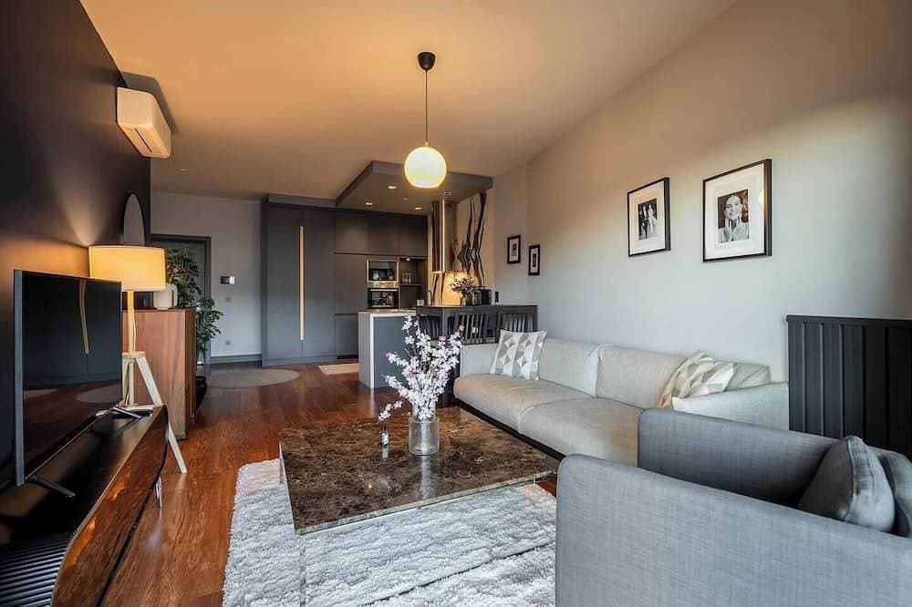 Charming 1-bedroom apartment with WiFi, AC in lovely Istanbul Taksim 1