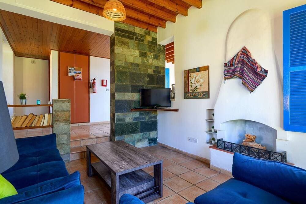 Foto 11 von 30: Schönes Ferienhaus mit Balkon in Polis Chrysochous