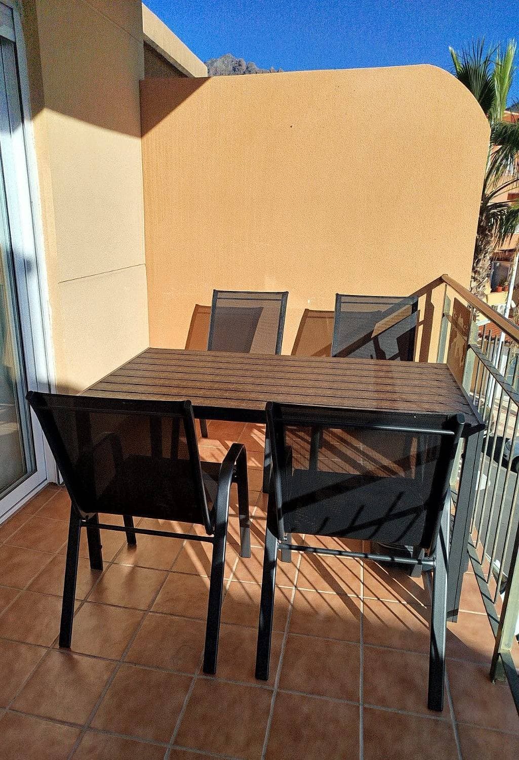 Foto 4 von 21: Ferienwohnung mit Pool, Meerblick und gratis fiber W-Lan