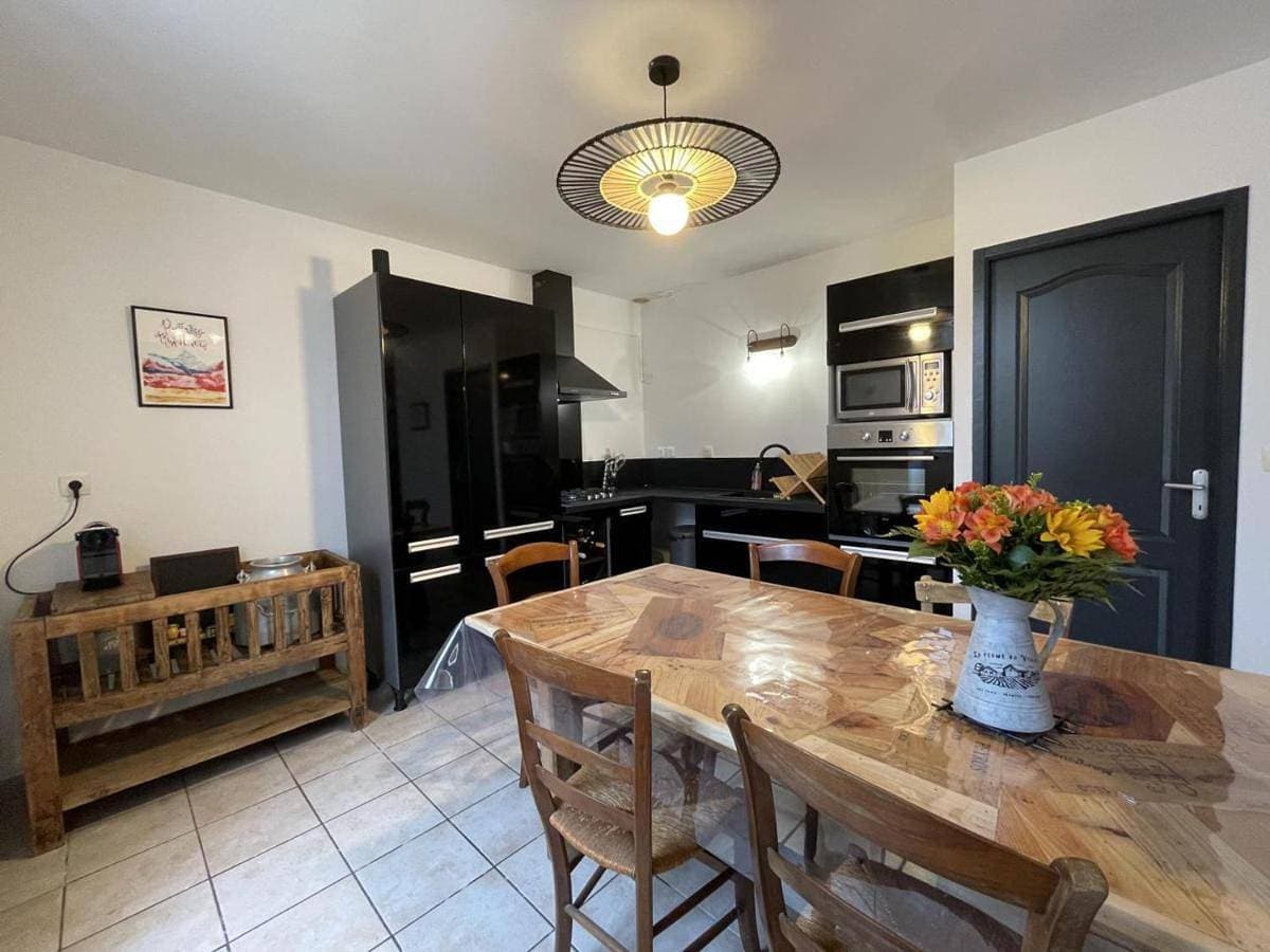 Foto 3 von 5: Ferienhaus für 6 Personen mit Terrasse