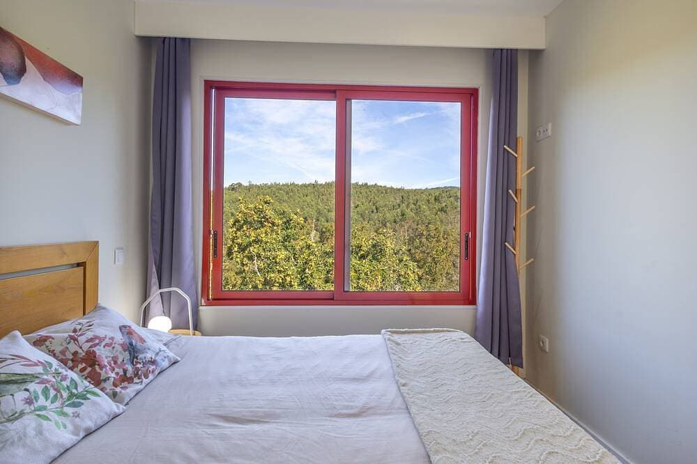 Foto 4 von 30: Bungalow „Casinhas do Minho“ mit Seeblick, WLAN und Klimaanlage