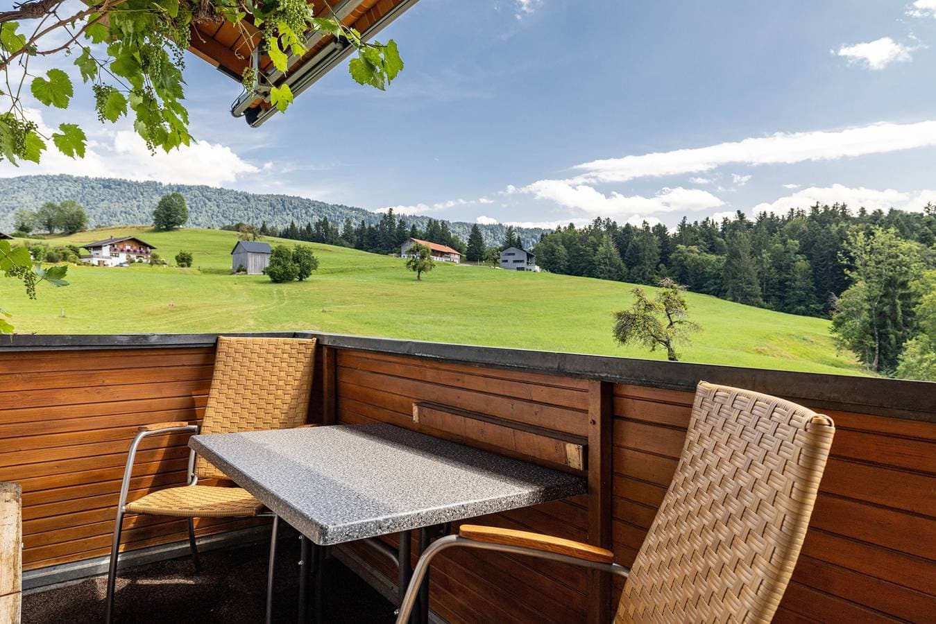 Foto 12 von 35: Apartment 'Kojen' mit Bergblick, Gemeinschaftsgarten und WLAN