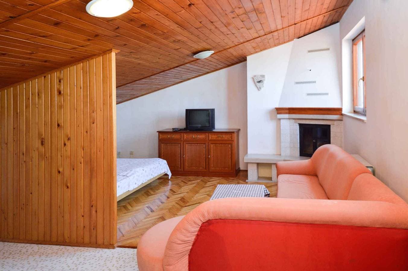 Foto 13 von 24: Ferienwohnung mit Klimaanlage und Balkon