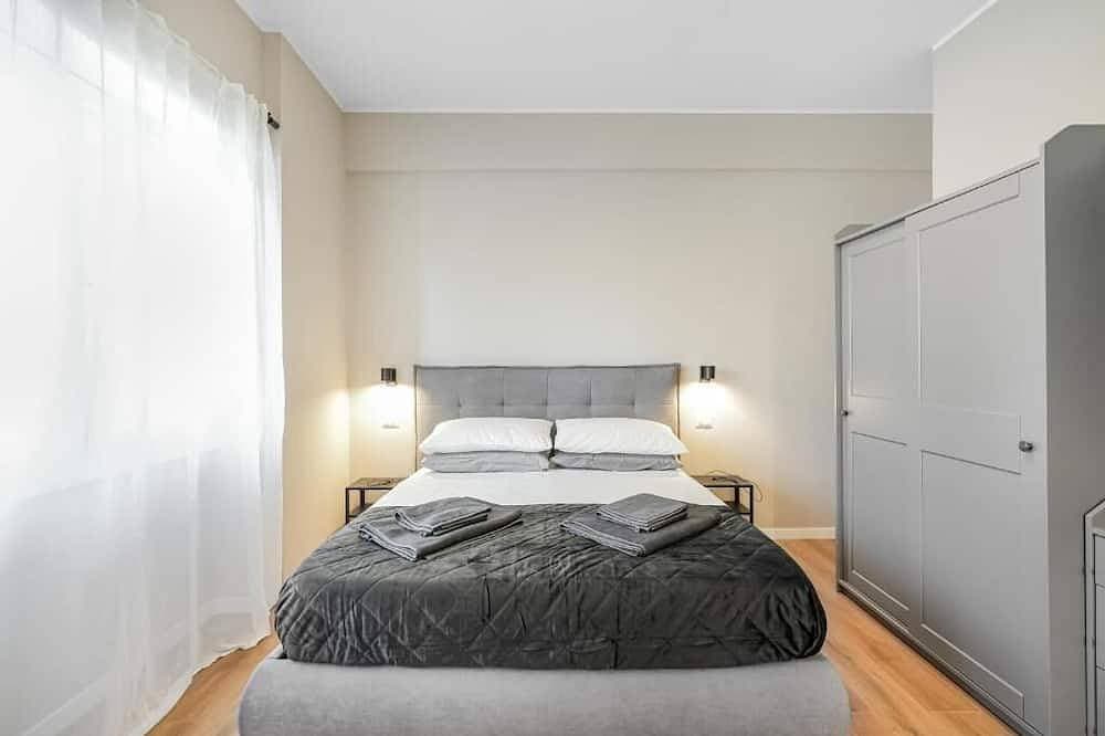 Cozy Apartment 100 m from the Battistini Metro Station and Near the Gemelli Hospital 1