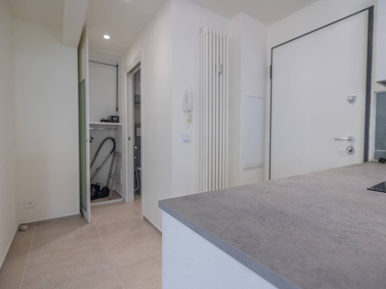 Foto 11 von 18: Ruhige 1 Zi-Wohnung renoviert mit Terrasse und WLAN in Menton
