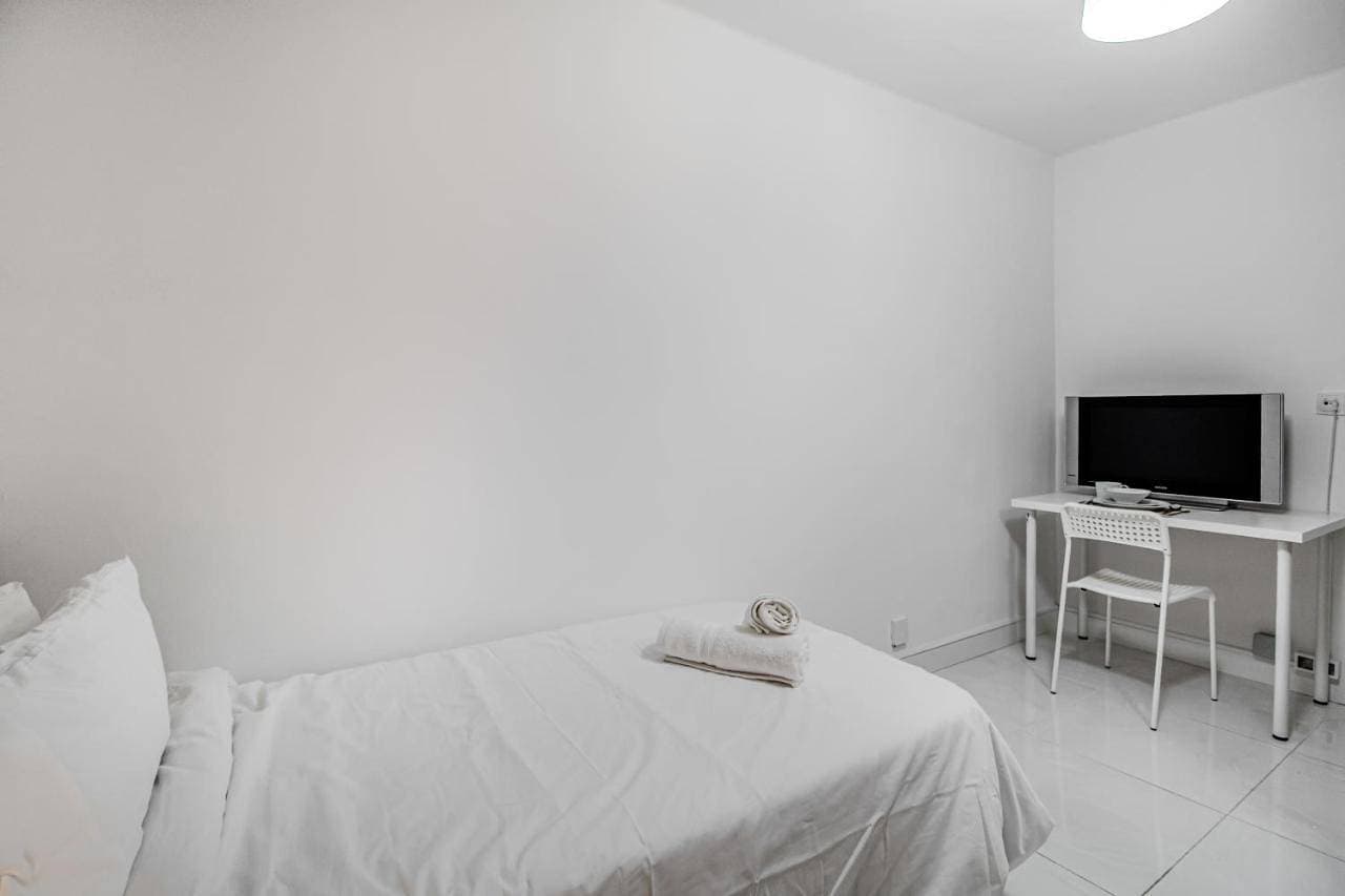 Foto 2 von 16: Double Room with Shared Bathroom