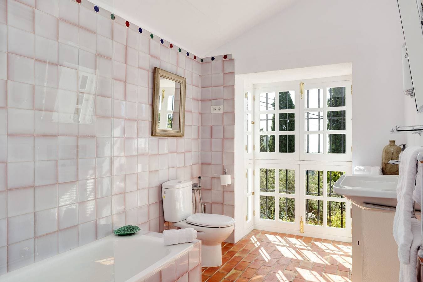 Foto 12 von 15: Villa Orchard: Charming Private Pool, Views, 2adlt