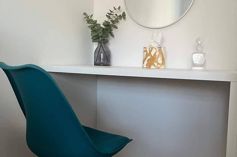 Foto 10 von 19: Perfekter Rückzugsort für zwei! Ein Schlafzimmer Haus mit Garten, Minuten vom Meer entfernt