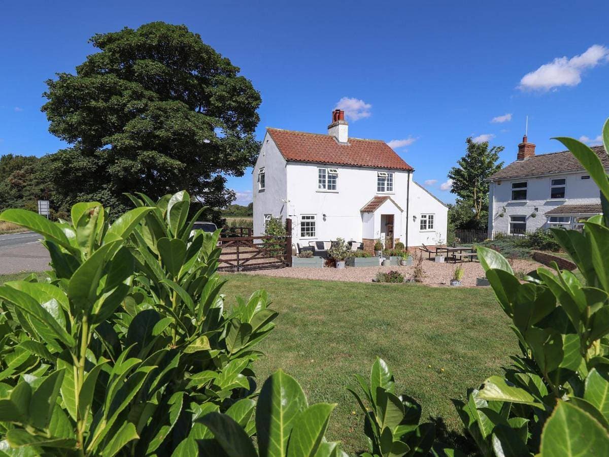 Rose Cottage 1