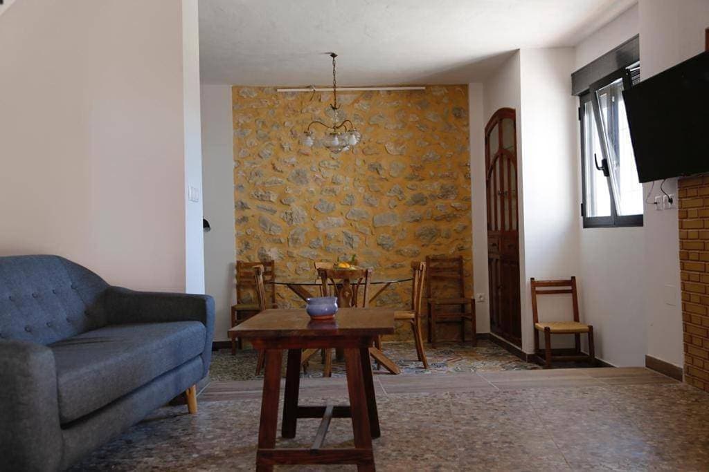 Foto 4 von 12: Two-Bedroom House