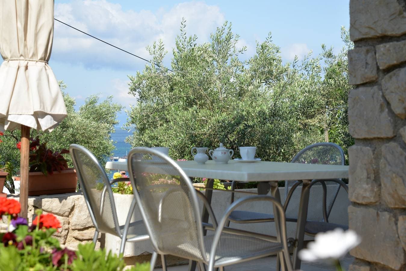 1-Zimmer-Ferienwohnung mit Terrasse und Meerblick Cres A-7876-c 1