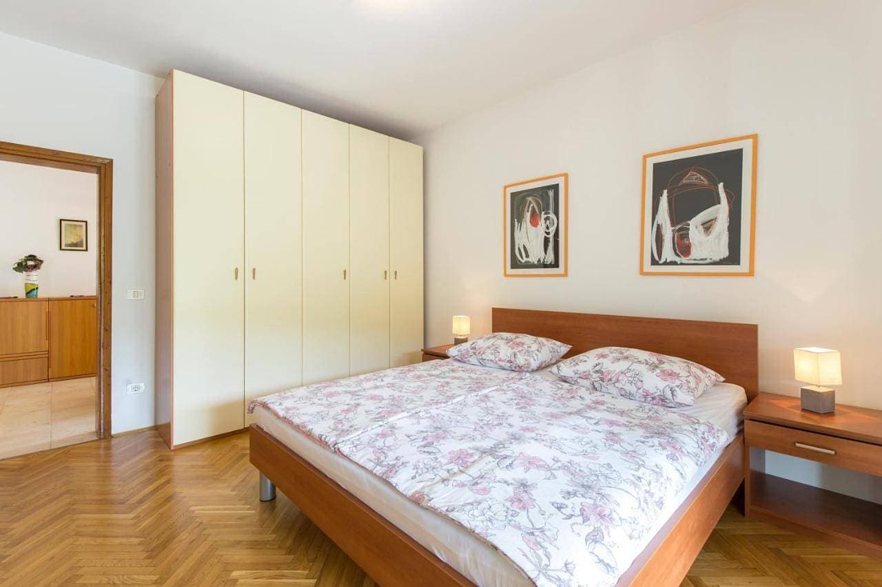 Foto 9 von 24: Two-Bedroom Apartment with Terrace