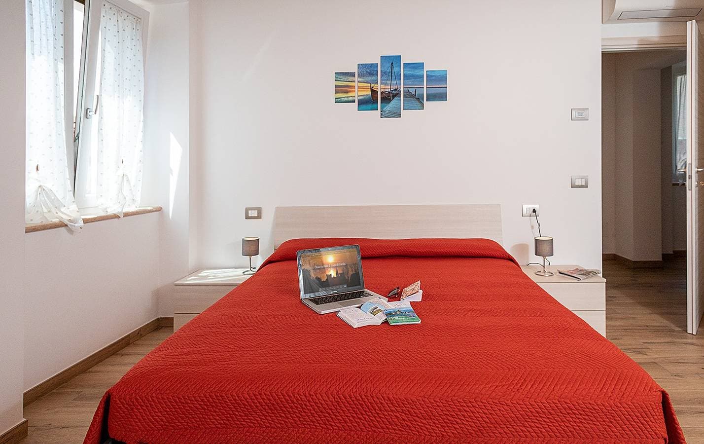 Foto 4 von 27: Regarda - Casa Rossa 1, romantisches  Rustico mit WLan, Klimaanlage