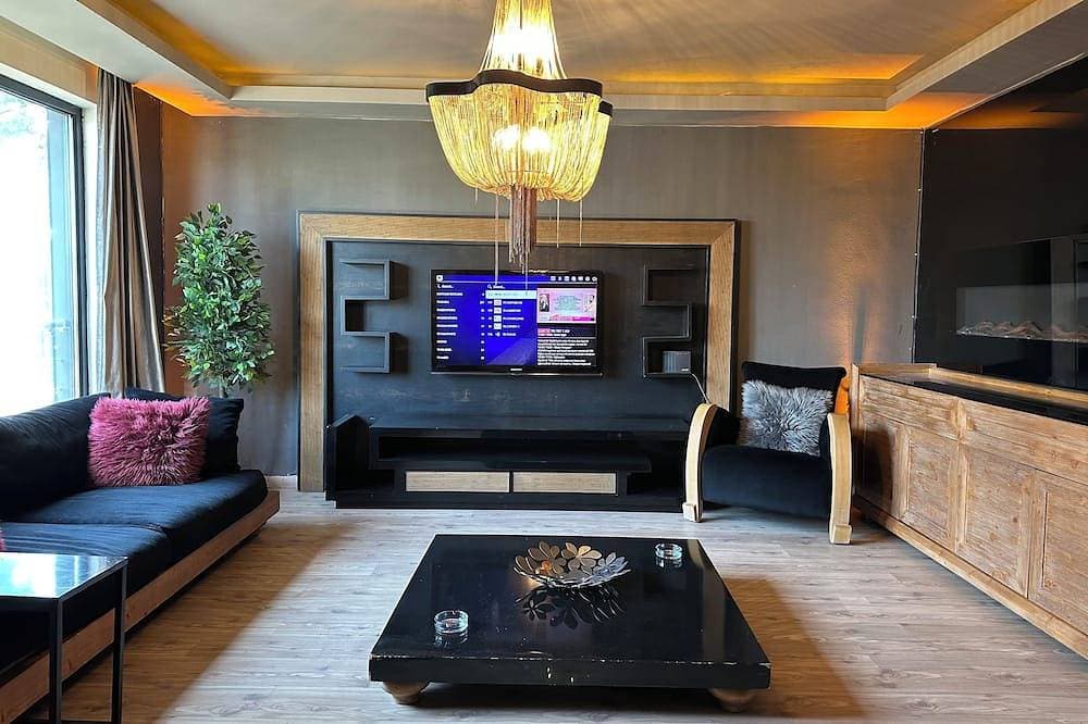 Foto 10 von 20: No8 Luxury Vi̇lla Ankara
