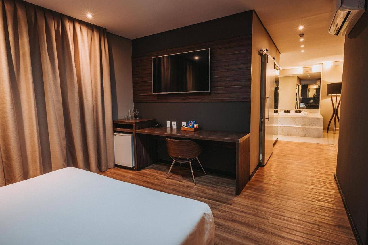 Foto 12 von 29: Suite with Hot Tub