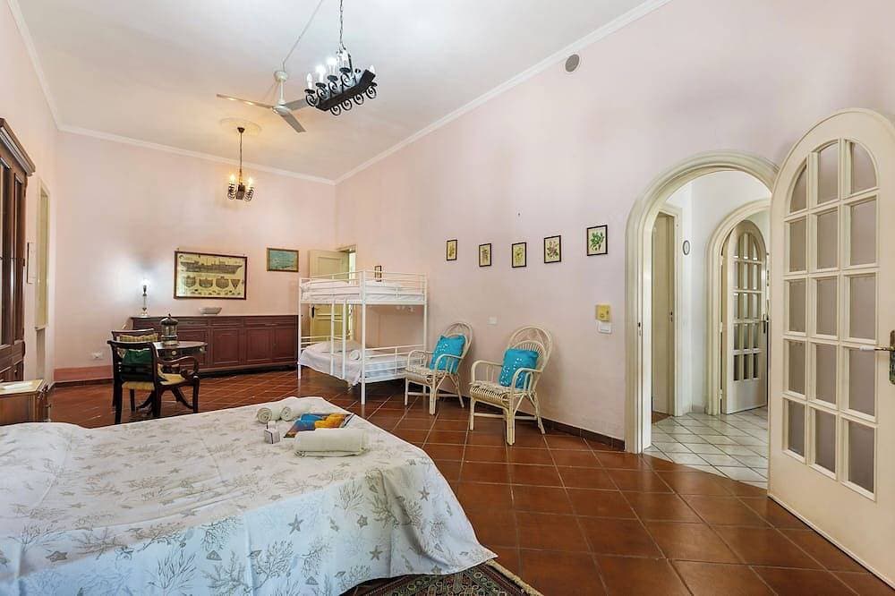 Foto 7 von 30: Villa Isidoro - Sea View and Garden, 50m to Beach, Nardò, Italy