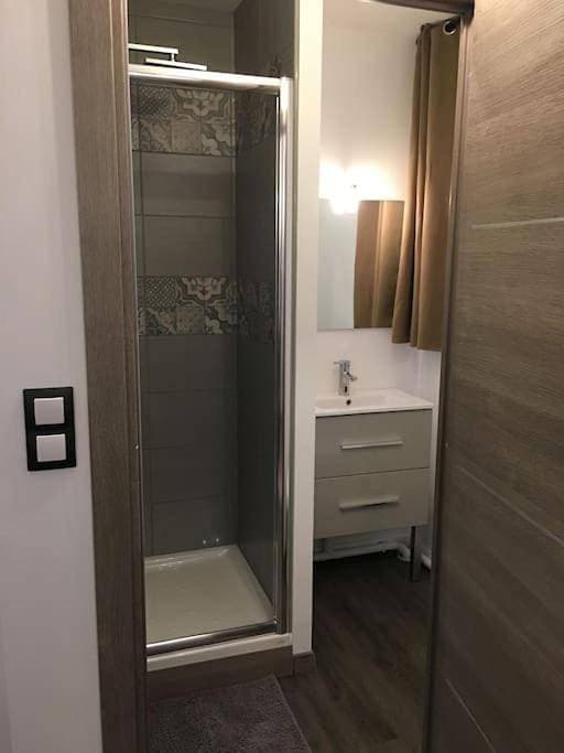 Foto 4 von 26: Studio Apartment