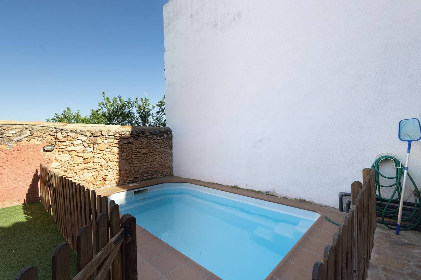 Foto 2 von 39: Ferienhaus 'Les Orenetes Casa Rural' mit Bergblick, privatem Pool und WLAN