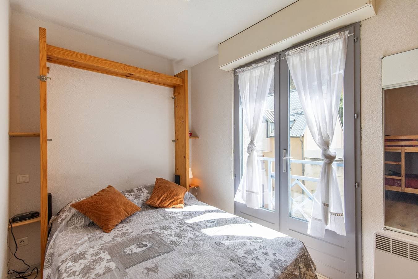 Foto 3 von 13: Ferienwohnung für 6 Personen mit Balkon