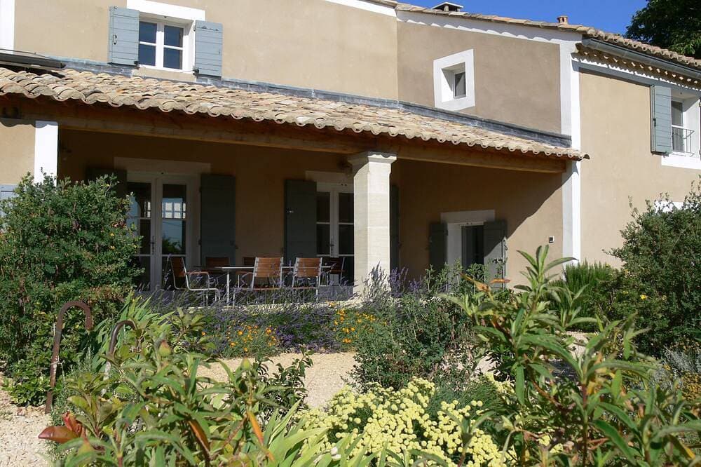 Les Marronniers, Villa mit Pool auf Weinberg in Drome Provençale 1