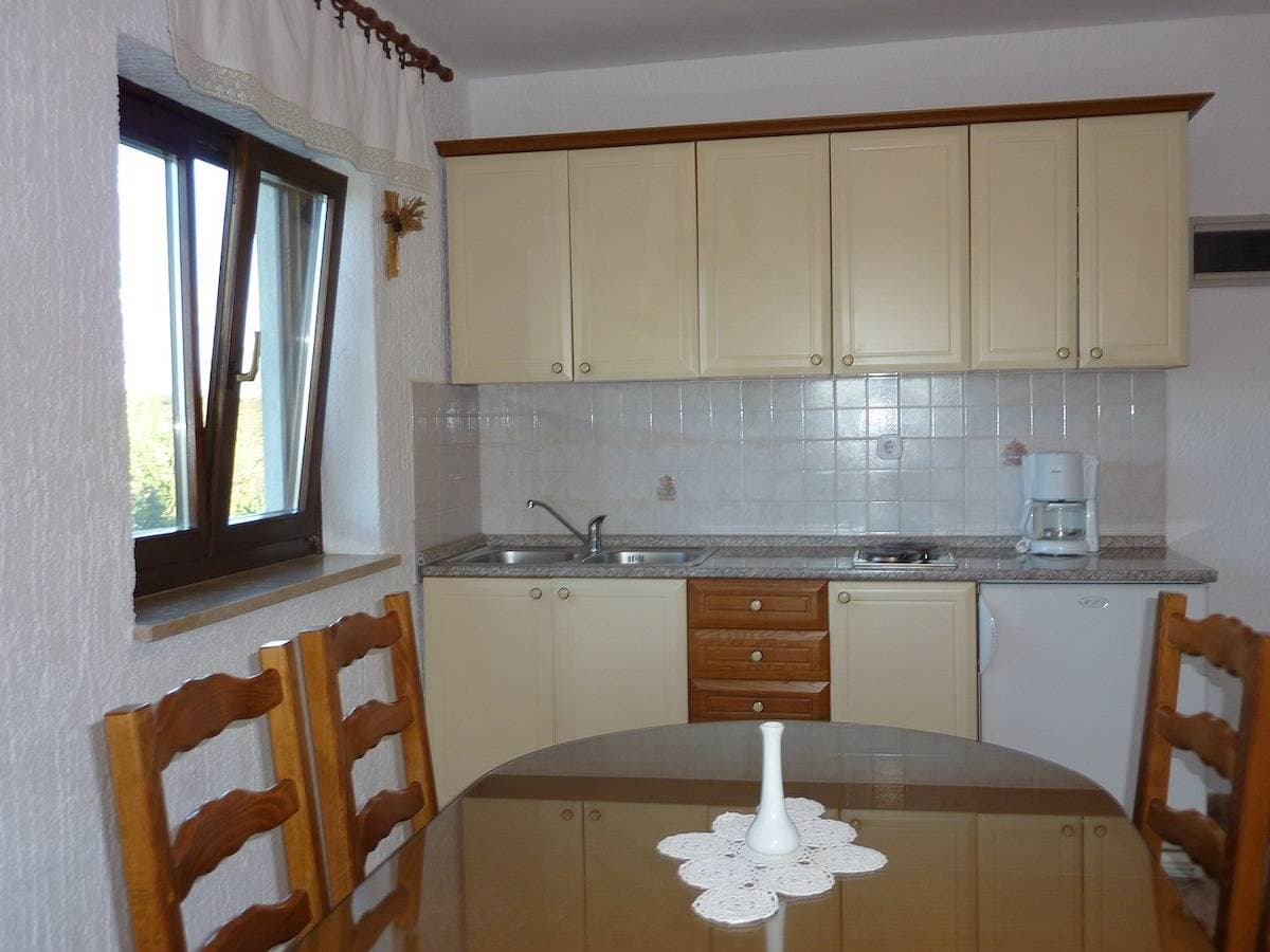 Foto 8 von 19: One bedroom apartment with large balcony and partial sea view