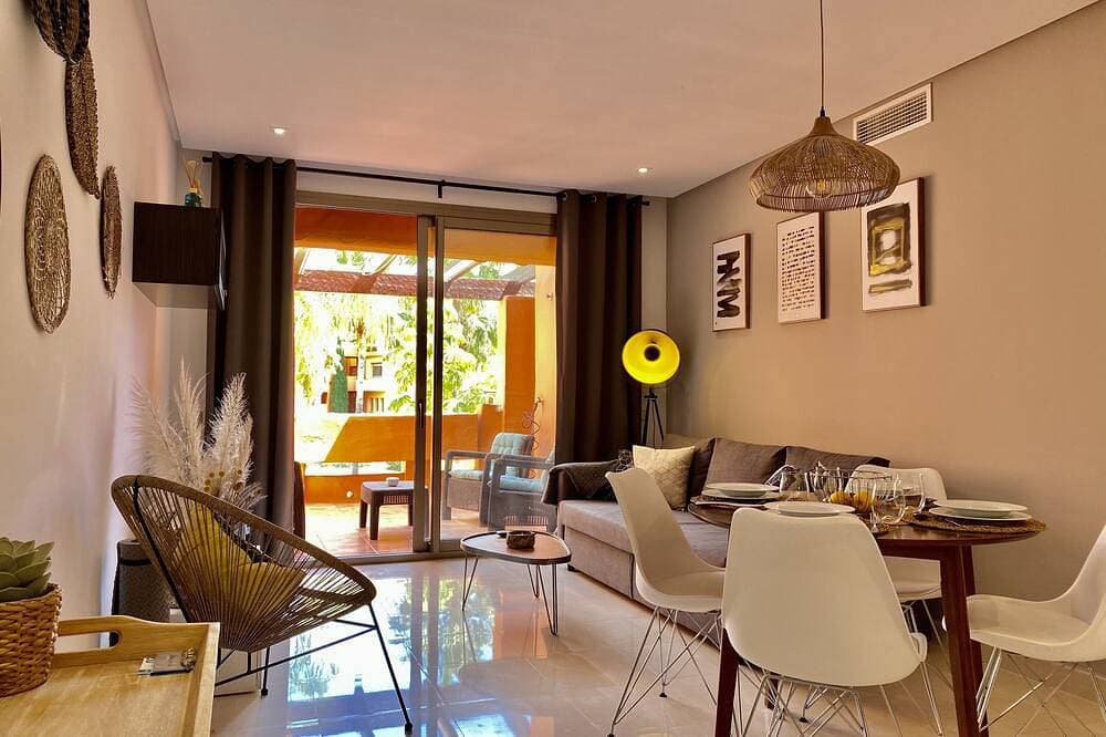 Wunderschönes Golf Resort Apartment mit 2 Schlafzimmern und Terrasse in der Nähe von Marbella 1